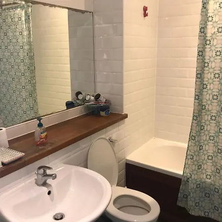 Lovely Spacious 2 Bedroom Family Flat